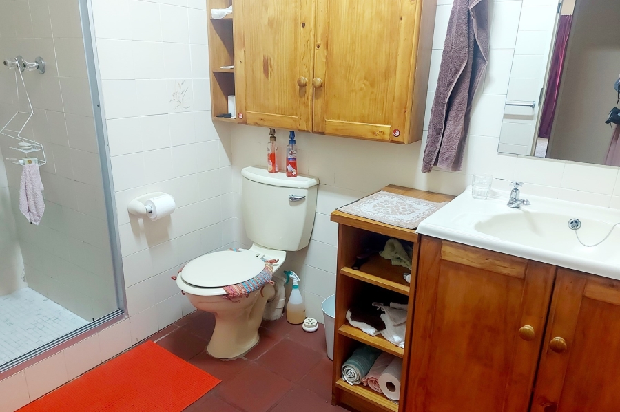 6 Bedroom Property for Sale in Wilderness Heights Western Cape